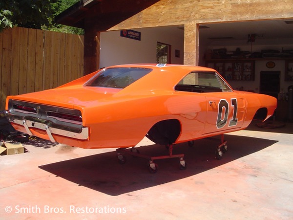 General Lee Build: body on stand